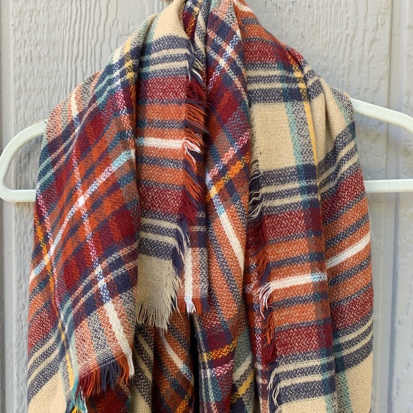 Vintage super soft checkered plaid neutral tone frayed hem blanket throw scarf - Picture 2 of 10